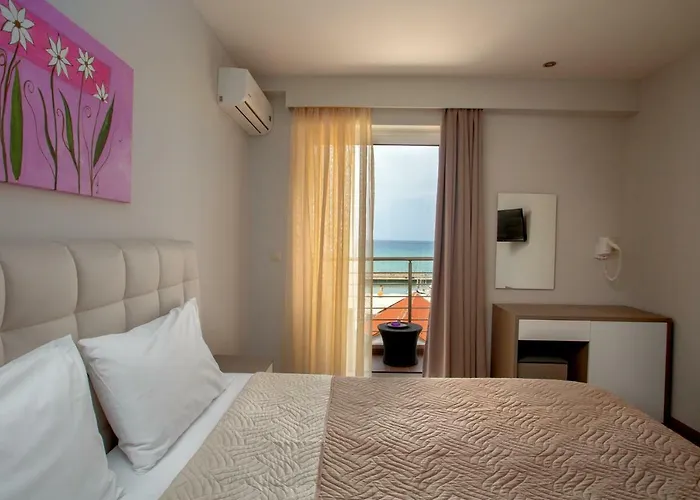 Irini Hotel